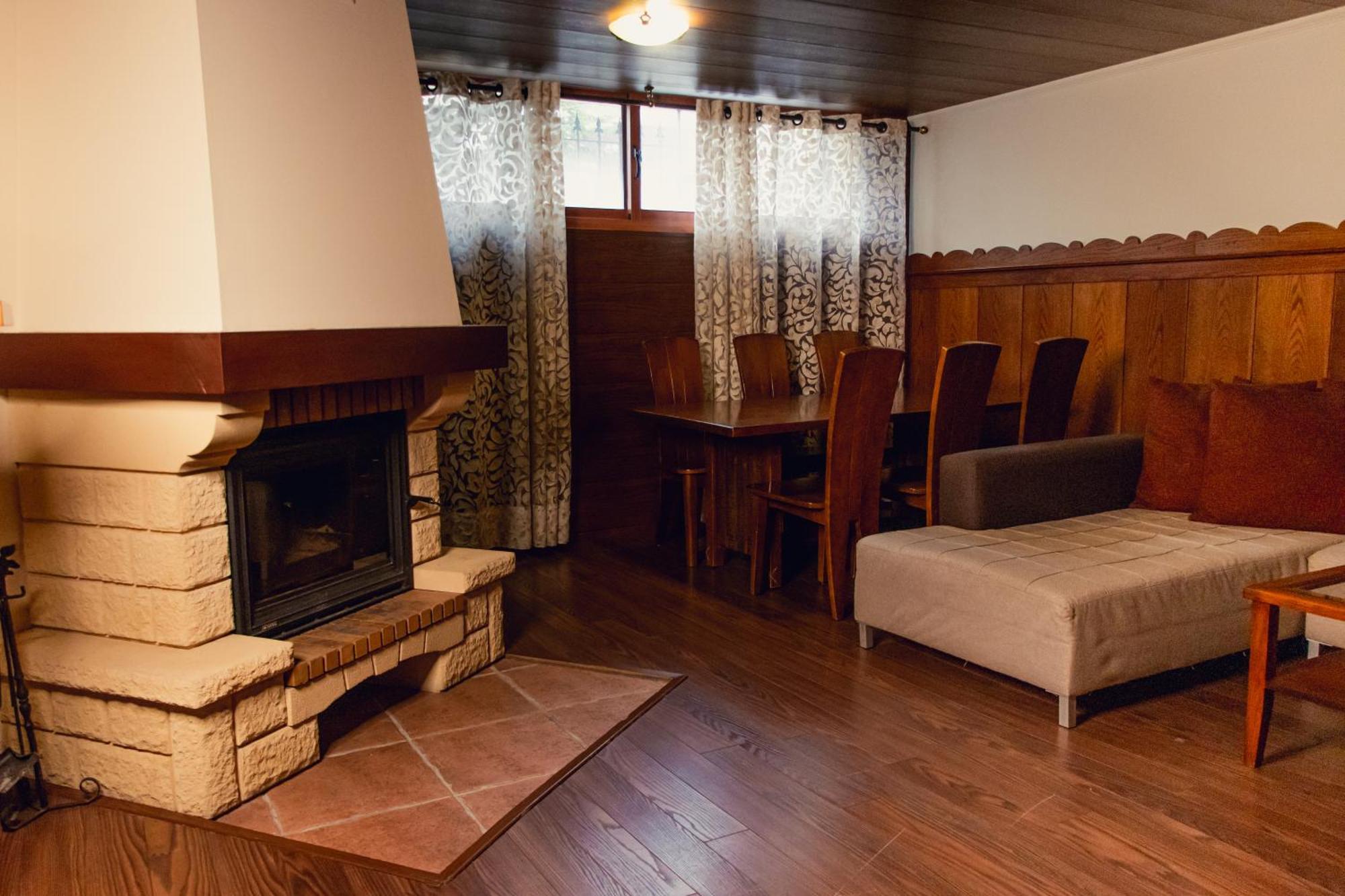 Merab Hotel Fārayyā Buitenkant foto